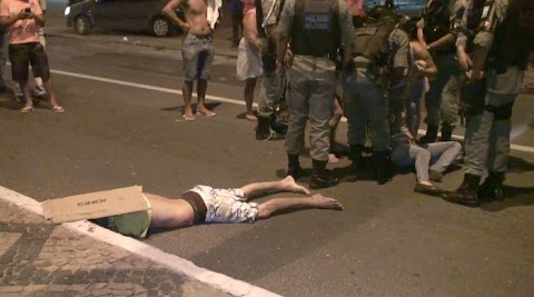 Homem morre após colidir moto em poste na avenida Barão de Gurgueia