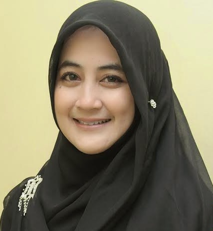 model hijab umi pipik