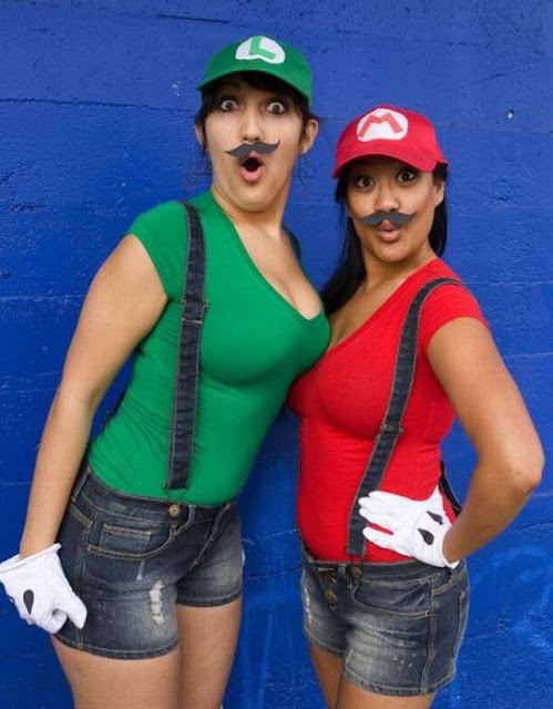 Le meilleur (et le pire) du cosplay - Page 4 Sexy+Mario+and+Luigi