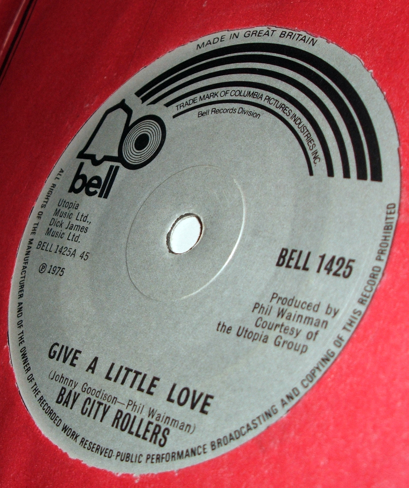 The Stardust Kid Bay City Rollers Give a Little Love (aside), Kenny