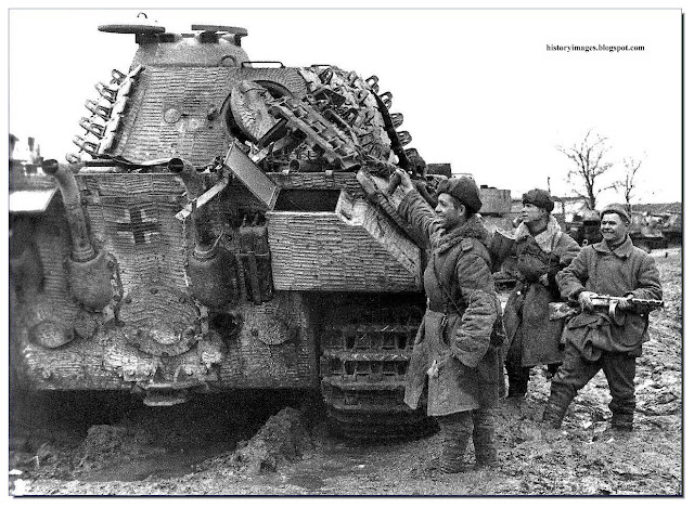 Red army soldiers captured Panther tank Uman 1944