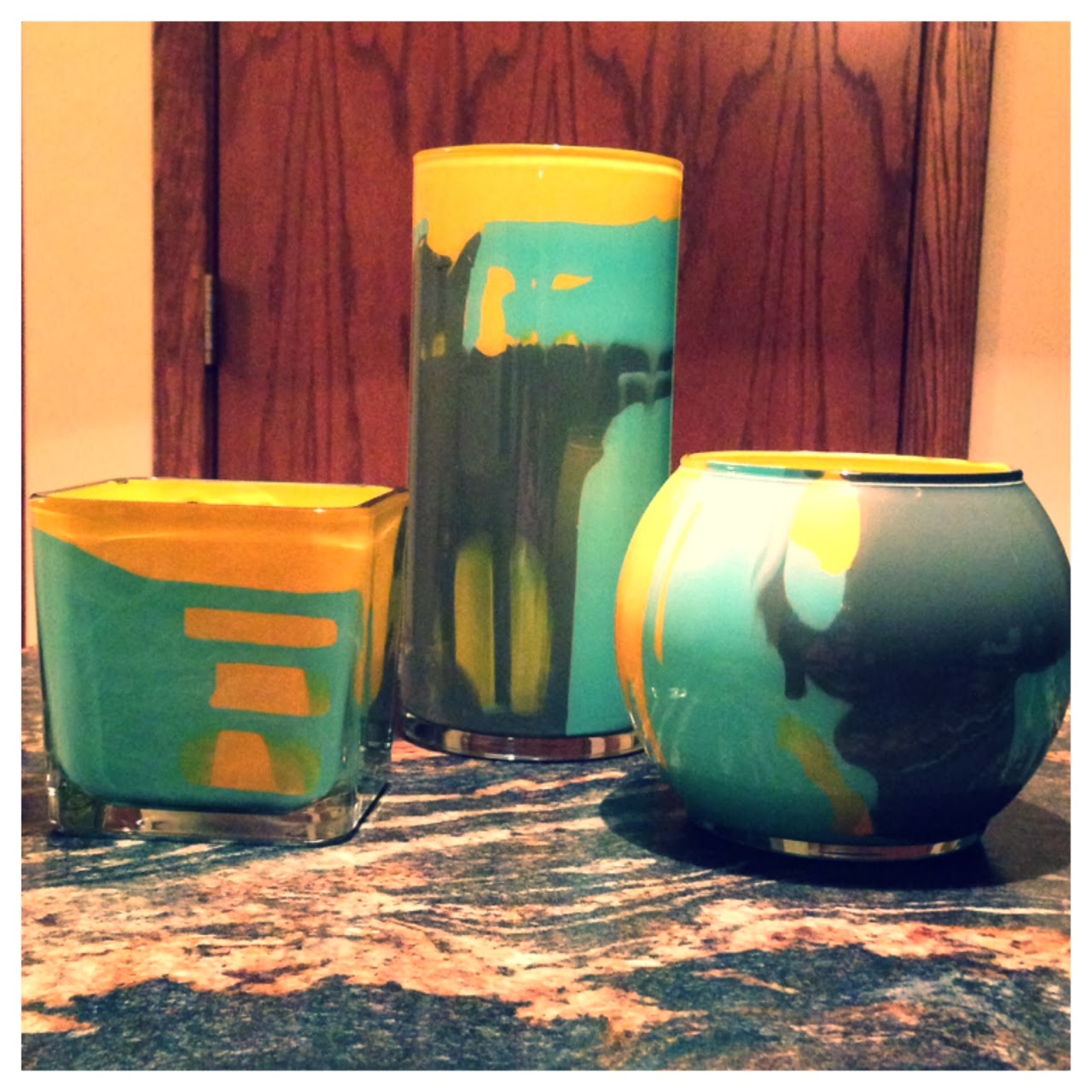 CRAFTY SATURDAY Paint Swirl Vase