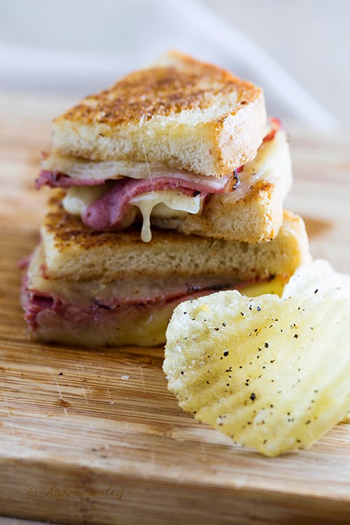 Cafe Lynnylu Pastrami,White Cheddar and Apple Grilled Cheese on French