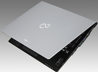 Fujitsu LIFEBOOK U772 Ultrabook Fujitsu LIFEBOOK U772 Ultrabook
