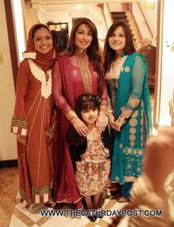 film star reema family pics reema khan new casual family pictures b g fashion film star reema family pics reema khan new casual family pictures b g fashion