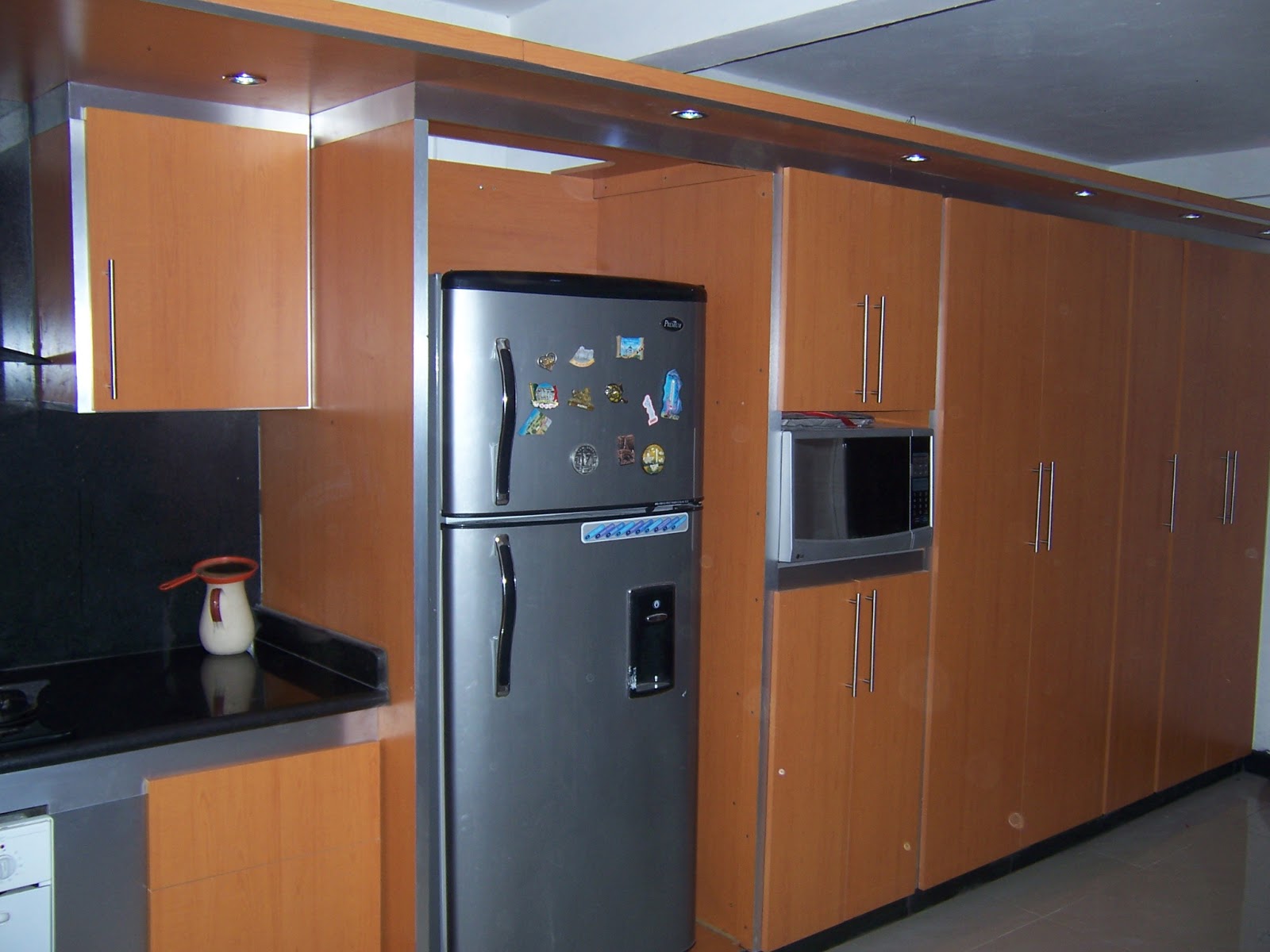 CARPINTERO A SU ALCANCE MUEBLES DE COCINA Y CLOSETS EN MDF LAMINADO CARPINTERO A SU ALCANCE MUEBLES DE COCINA Y CLOSETS EN MDF LAMINADO