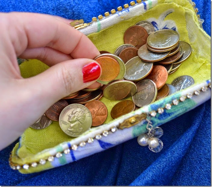 How to Recycle Upcycling Old Eyeglass Cases