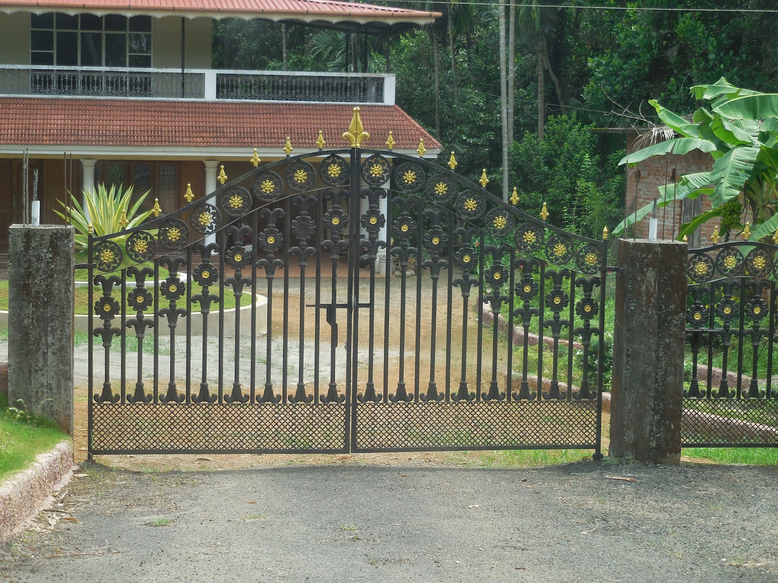 Kerala Gate Designs House gates in Ernakulam, Kerala