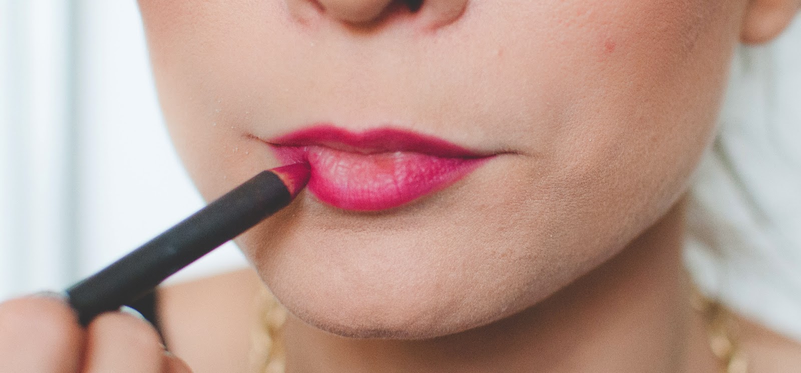 The Perfect Bold Lip Featuring MAC's lip primer La Petite Noob A