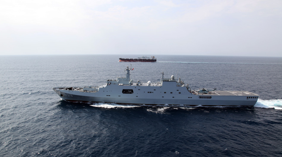 http://4.bp.blogspot.com/-KoGA2X6gV8E/UhbENEpZYQI/AAAAAAAAcpg/Z-LwQQ923Hs/s1600/15th+Chinese+naval+escort+taskforce+type+054a+type+052cd+z9+composed++guided+missile+frigate+Hengshui,+amphibious+dock+landing+ship+Jinggangshan+comprehensive+supply+ship+Taihu