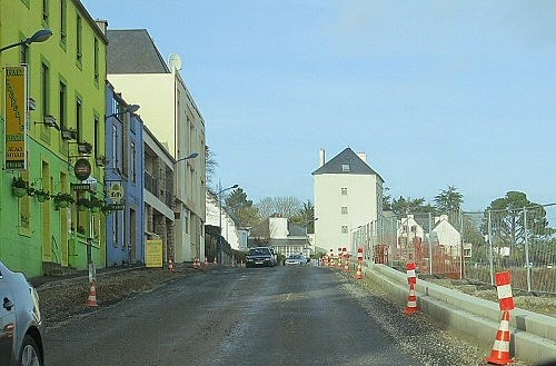 Les travaux d'élargissement de la rue du port de Morgat