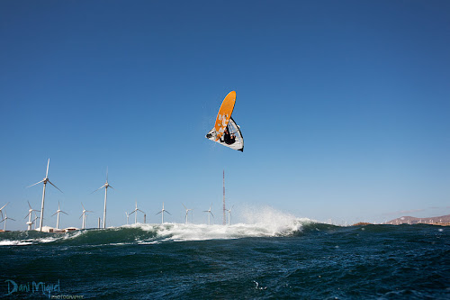 Eric Sanllehy backloop windsurfing Pozo Izquierdo