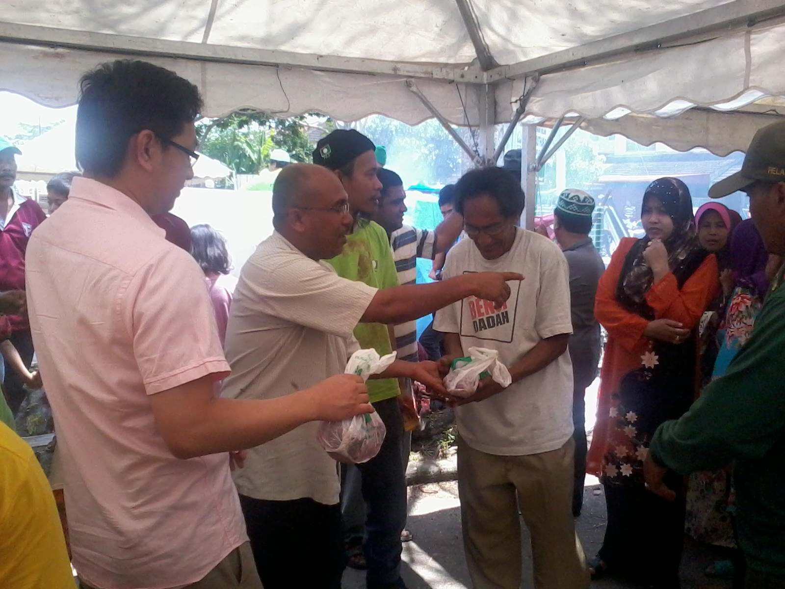 Gambar Burit Tak Ada Bulu http://pic2fly.com/Gambar+Burit+Tak+Ada+Bulu.html
