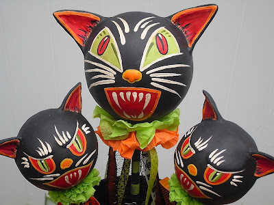 Halloween Black Cat Shakers from Holiday Sparkle