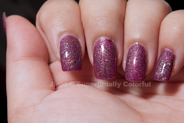Nail Venturous Lacquers - The Shimmer Effect Nail Venturous Lacquers - The Shimmer Effect