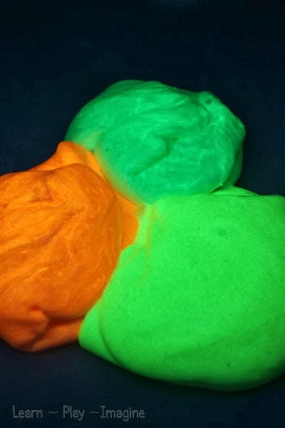 Simple recipe for glow in the dark slime.