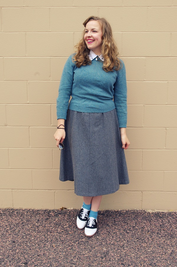 ButterflyLovesSnapdragons: Outfit: Walking Yearbook