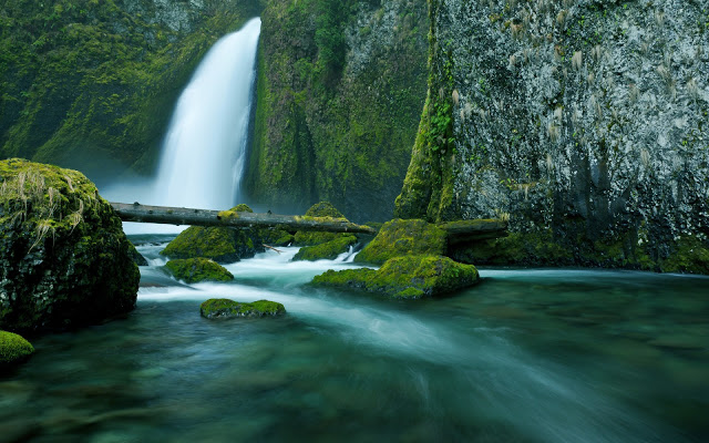 Top HD Beautiful Water Falling Wallpapers Top HD Beautiful Water Falling Wallpapers