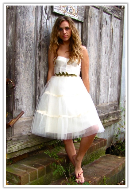 vintage mondays handmade and vintage wedding dresses from etsy