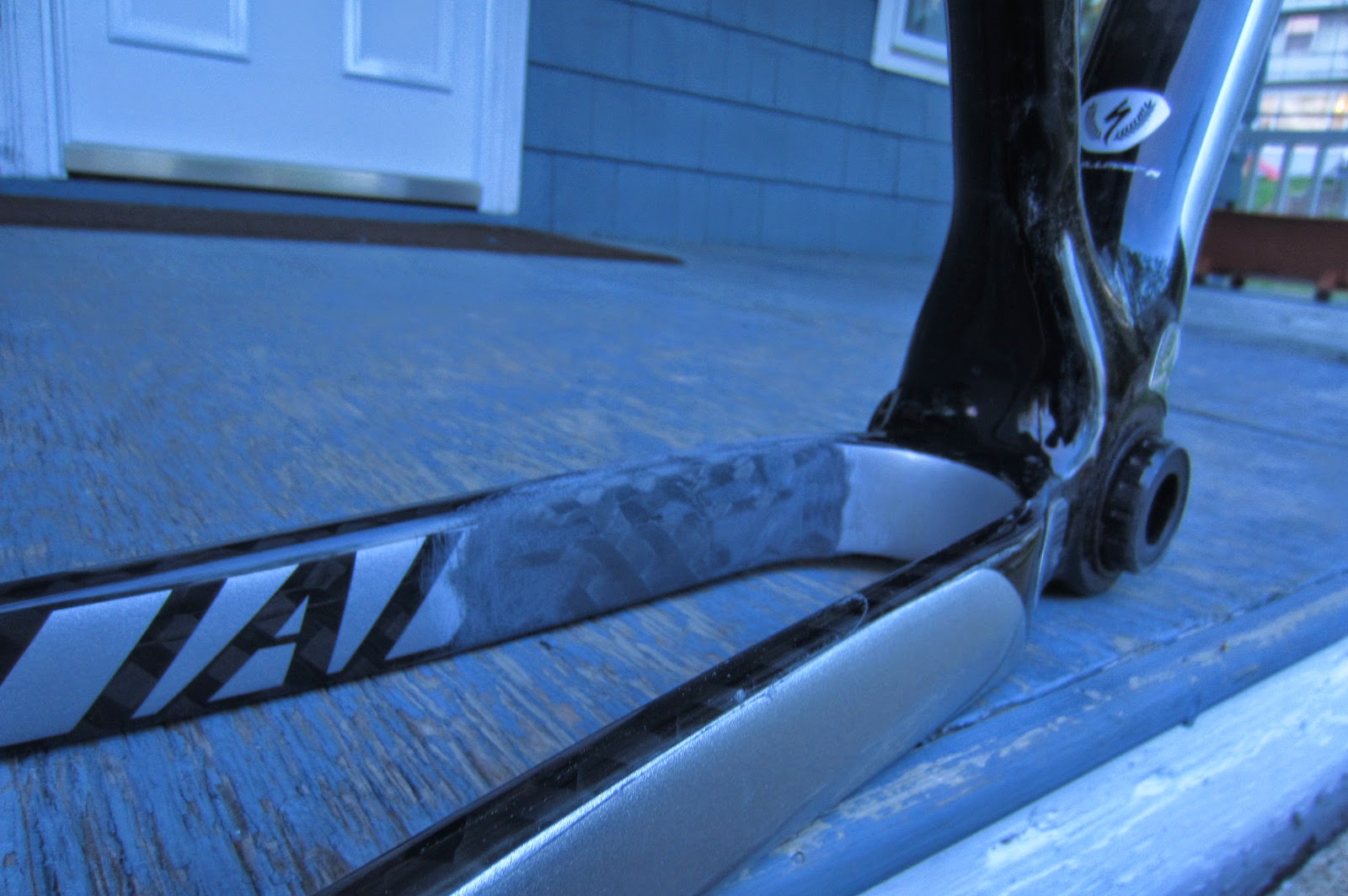 the Greasy Mouse Carbon Fiber Mountain Bike Frame Repair