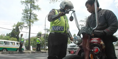 polisi polisi