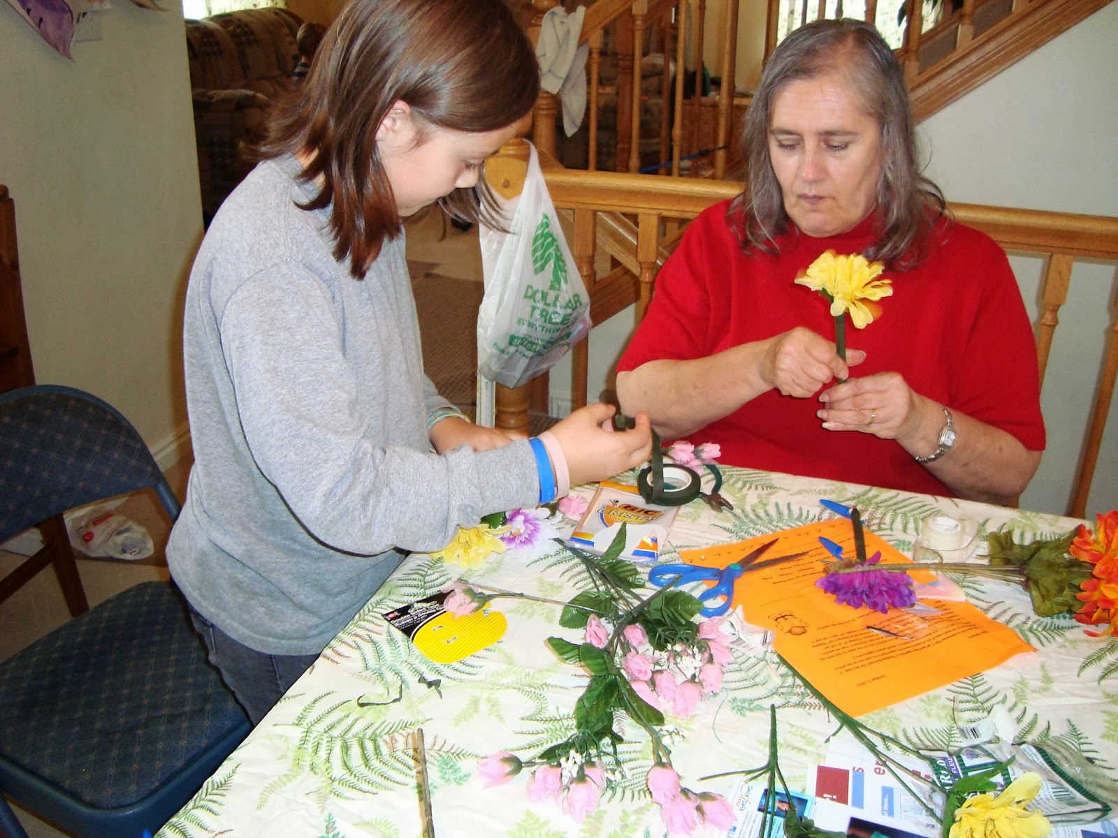 Activity Days Ideas Spring Activity or Mother's Day gift Flower Pens