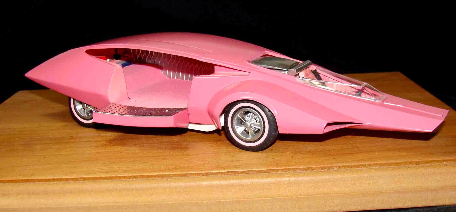 A.C.M.E. Cuyo The Pink Panther California Show Car Doyusha 1/25