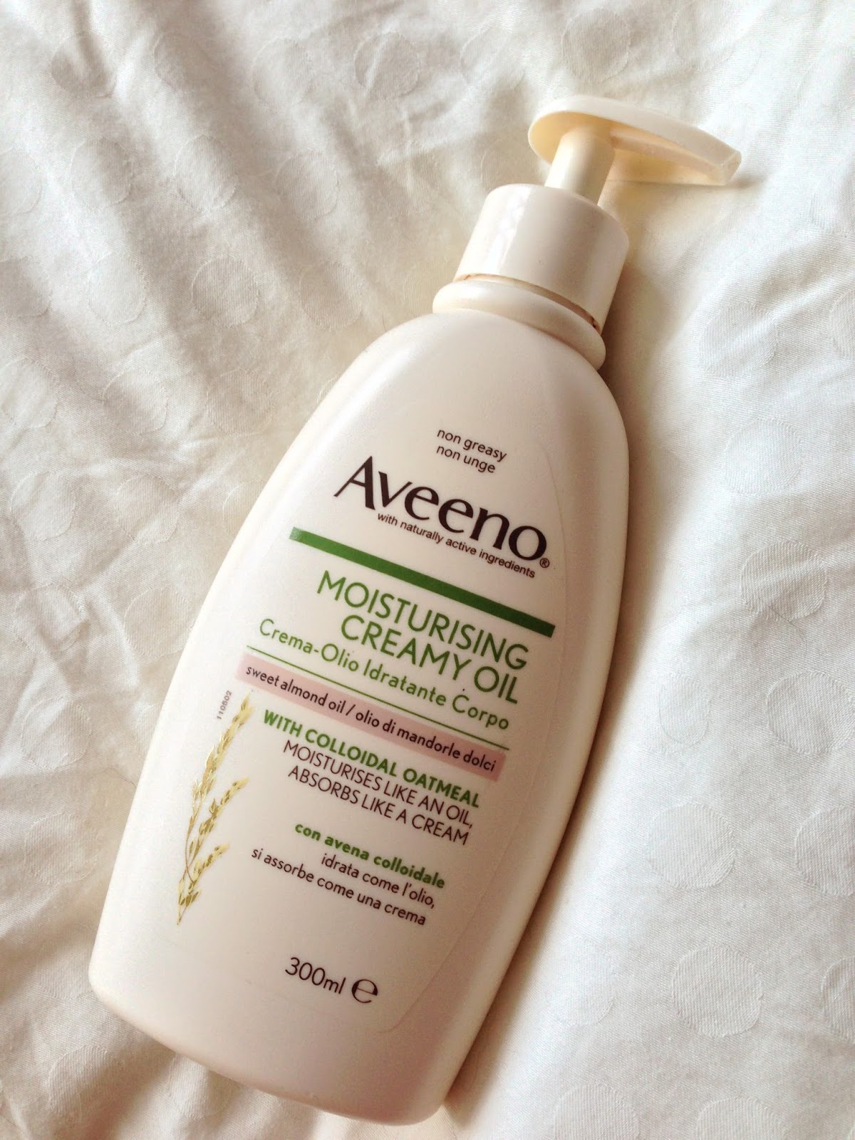 Aveeno Moisturising Creamy Oil I Am Fabulicious
