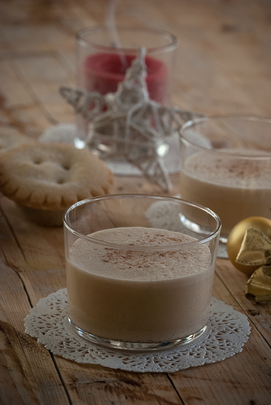 Eggnog { Ponche de huevo } Cocido de Sopa