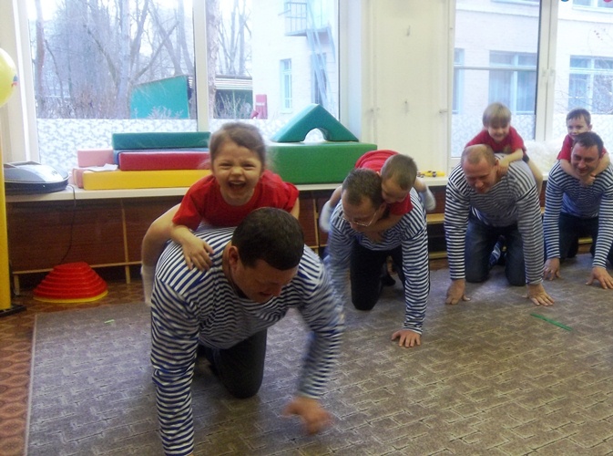Спортивные праздники в доу с родителям Спортивные праздники в доу с родителям