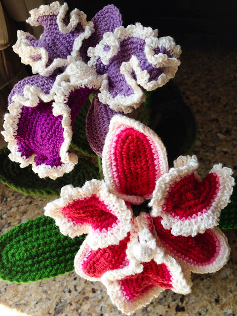 crochet rockstar: Cattleya Orchid Crochet Flower