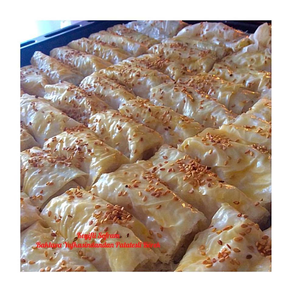 KEYİFLİ SOFRAM BAKLAVA YUFKASINDAN PATATESLİ BÖREK TARİFİ
