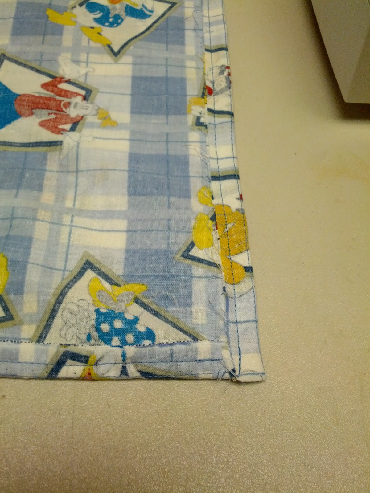 MadFoamingCat's Fumbled Creations How to Make Twin Fitted Sheets