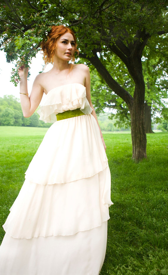 teekidesignsbyamyoram beach boho wedding gowns via etsy