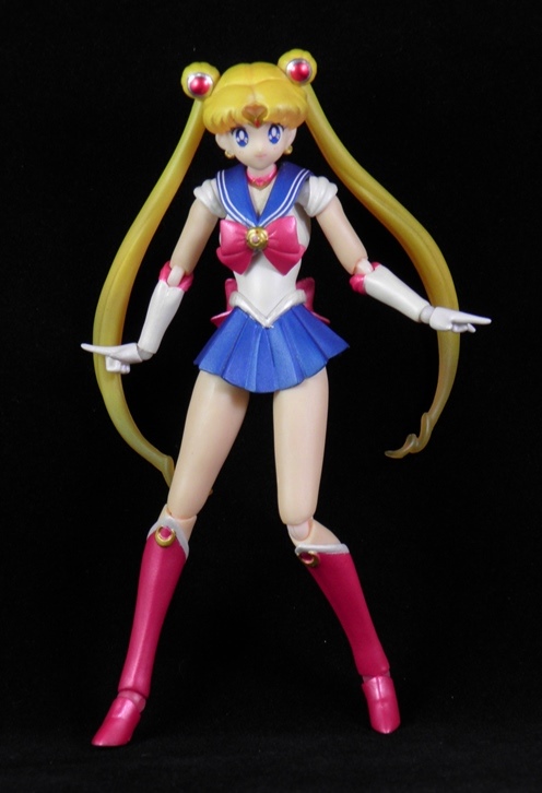 Sailor Moon custom made S.H.Figuarts by Tomasz Rozejowski. Posted on  Facebook.