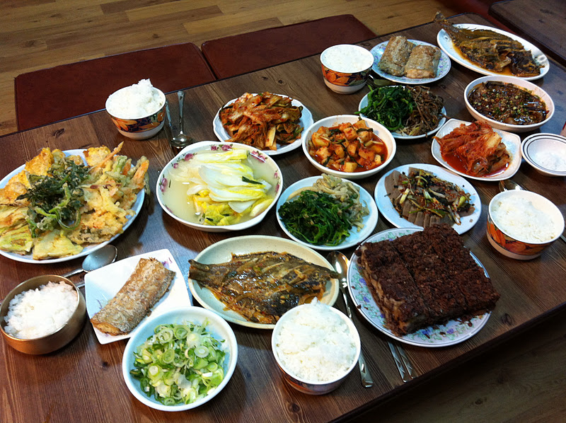 Korean+Full+Dinner+Table.jpg