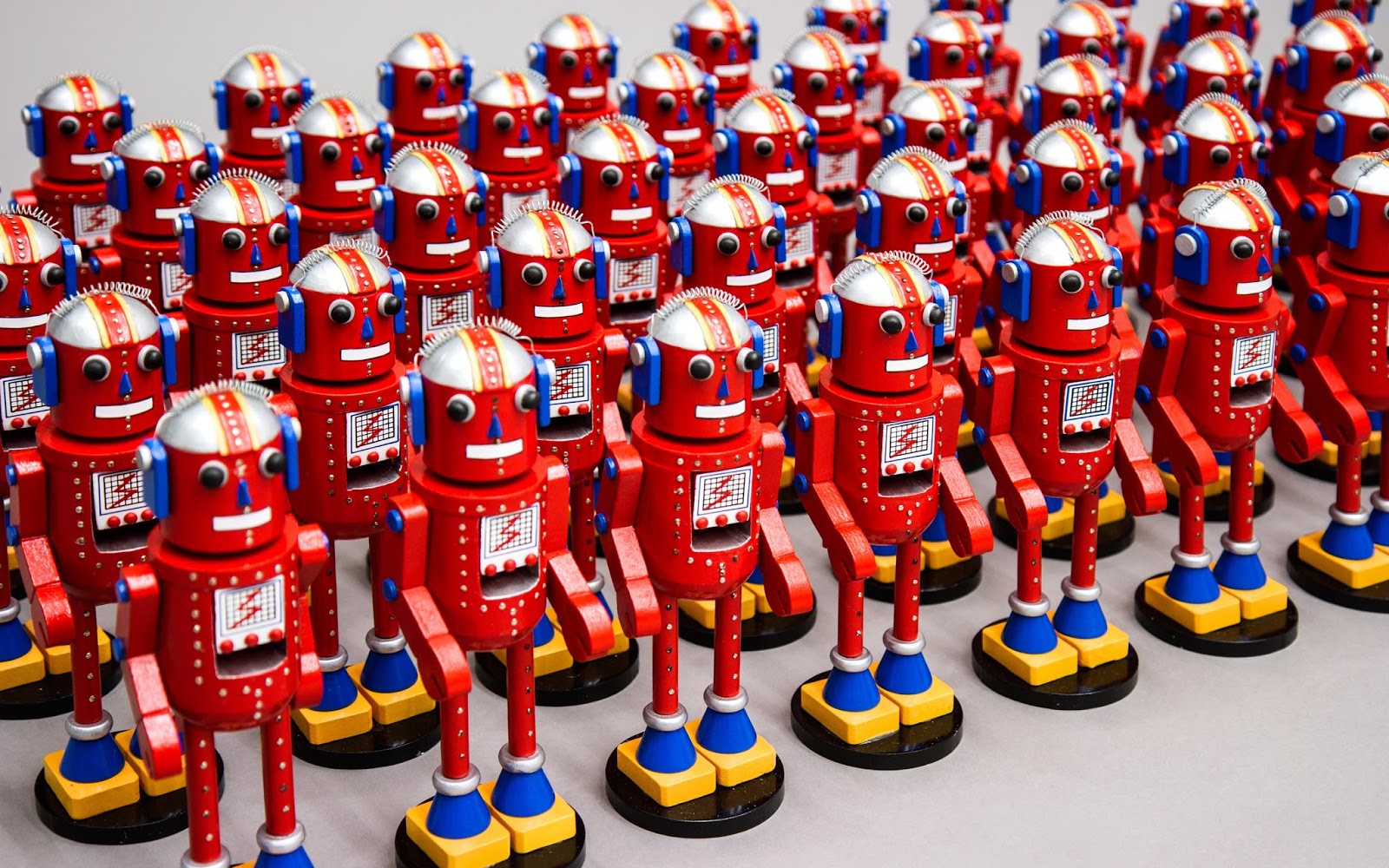 Robot Roy The Nutcracker Toy on Packaging of the World Creative