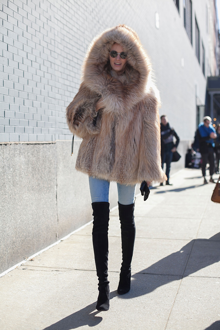 Daria Strokous street style, model off duty, fashion week, over the knee boots, fur coat, winter, outerwear Daria Strokous street style, model off duty, fashion week, over the knee boots, fur coat, winter, outerwear