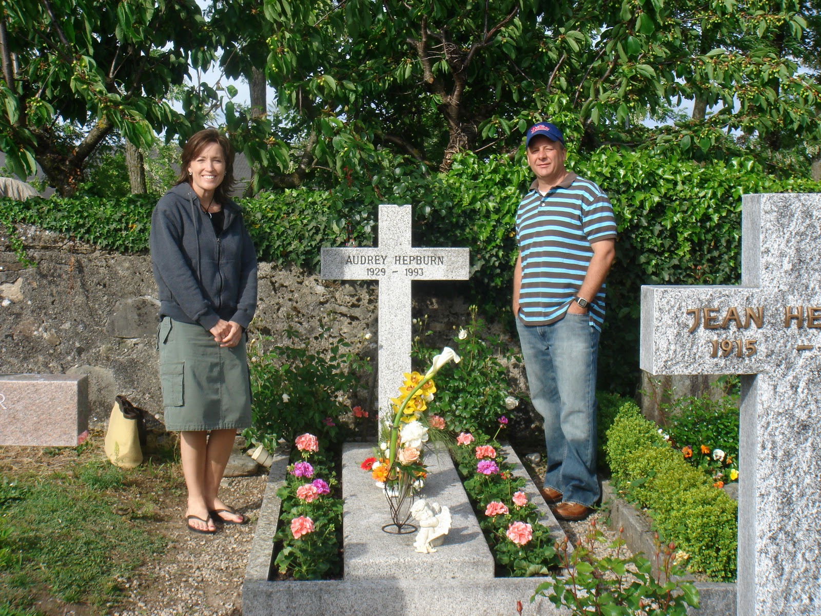 audrey hepburn grave