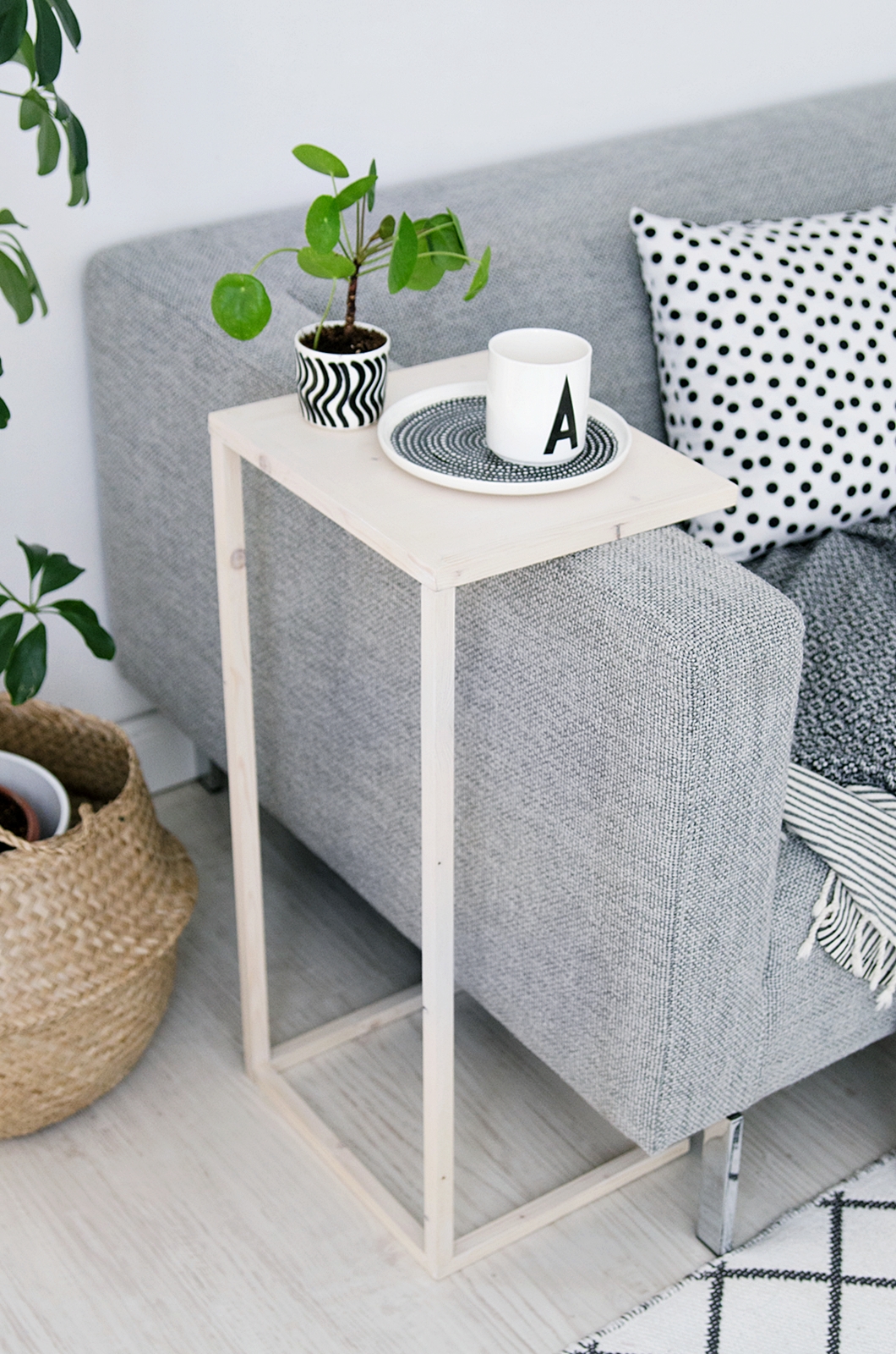 Simpler DIY Beistelltisch + Gewinner der Stelton Verlosung