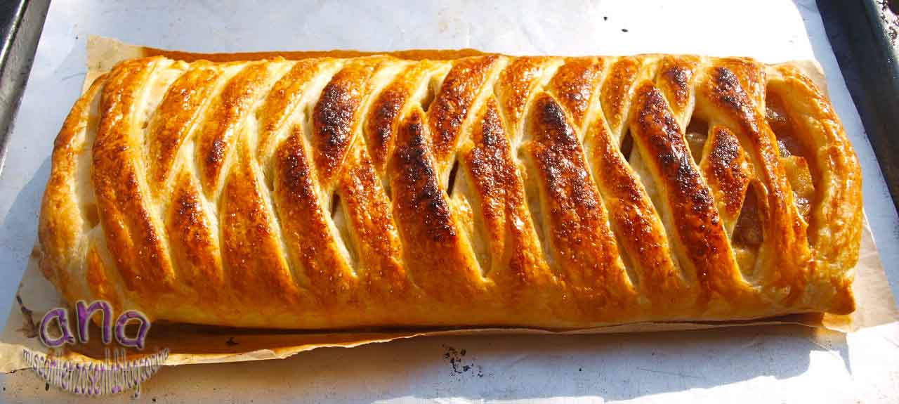 Trenza De Hojaldre Rellena De Manzana MIS COMIENZOS EN LA BLOG COCINA: TRENZA DE HOJALDRE rellena con dos