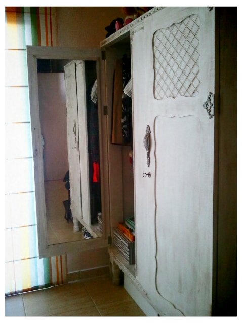 PLATA Y CHOCOLATE: Restaurando... un armario antiguo