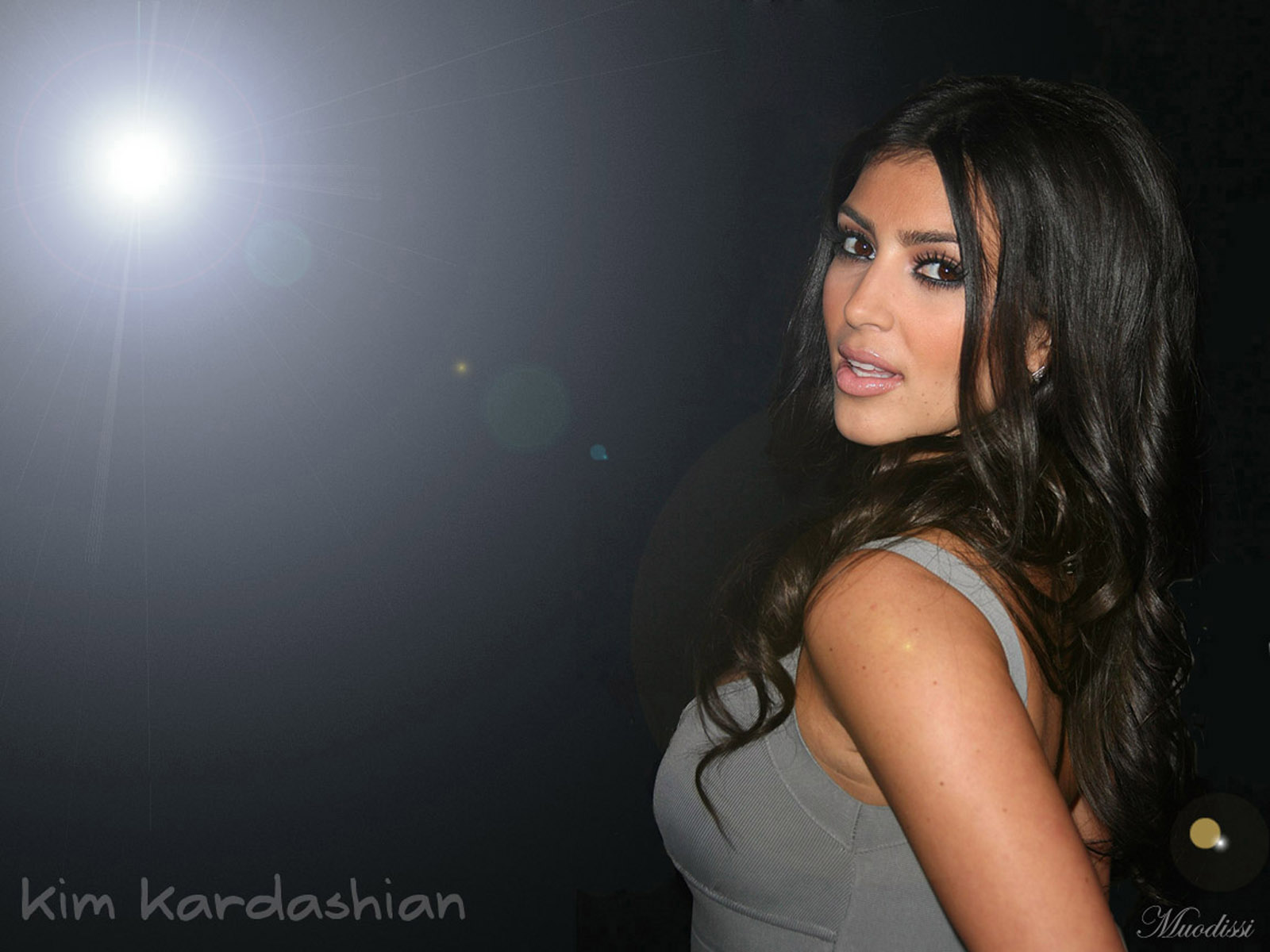 Kim Kardashian hd wallpaper