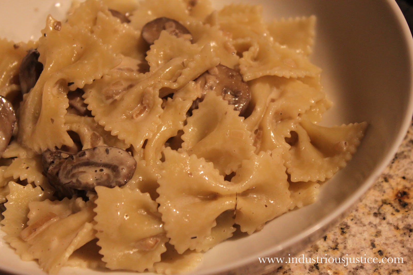 industrious justice: Recipe: Creamy Mushroom Pasta
