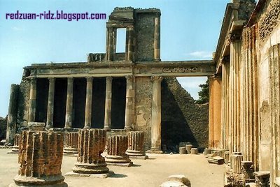 kota pompeii