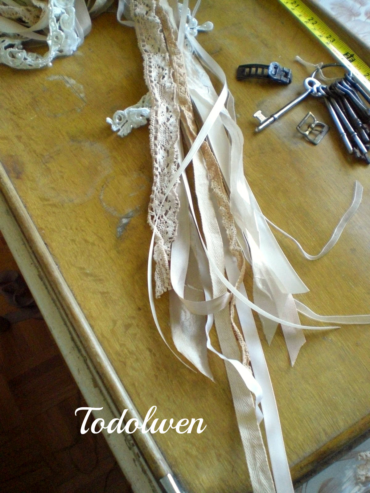 Todolwen Ribbon and Lace Tassel Tutorial