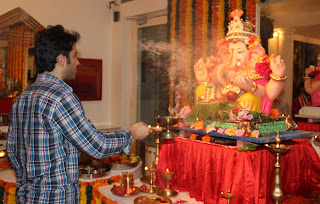 Tusshar celebrates Ganesh Chaturthi at his residence