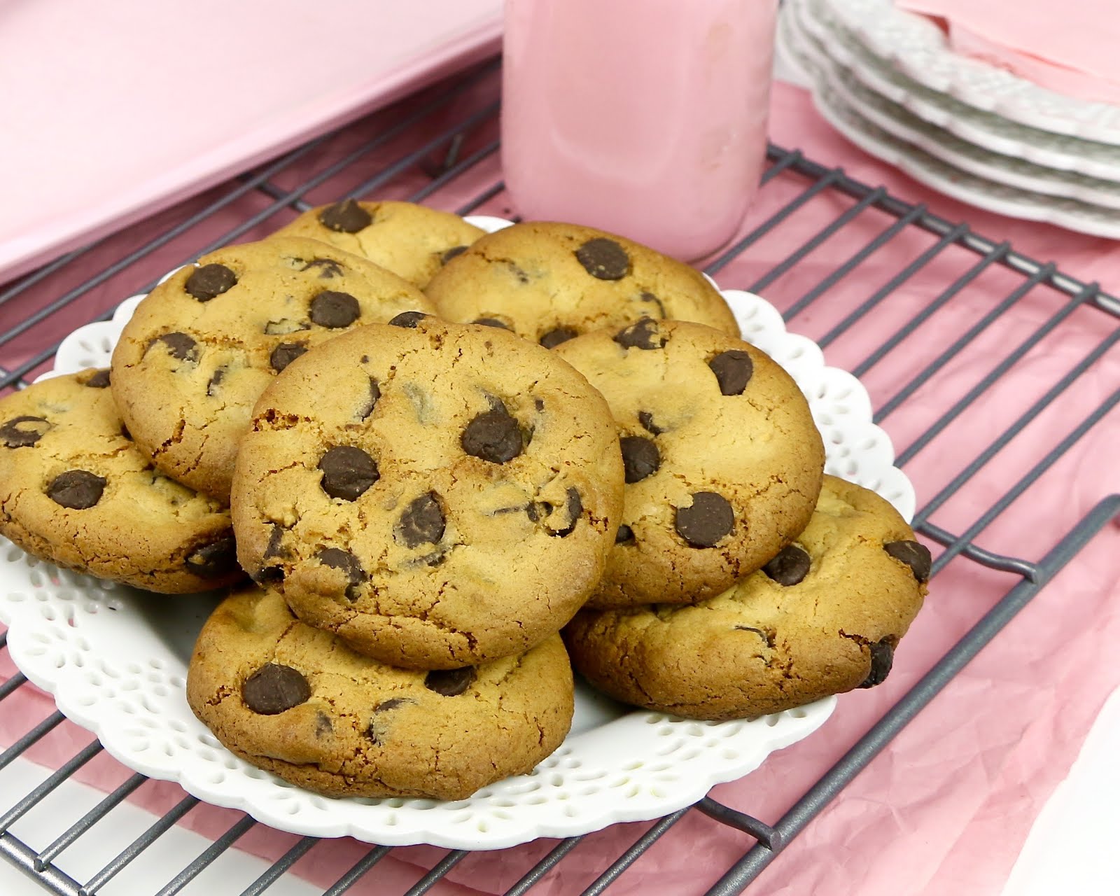 {VIDEO} THE BEST SmallBatch Chocolate Chip Cookies (Yield 8