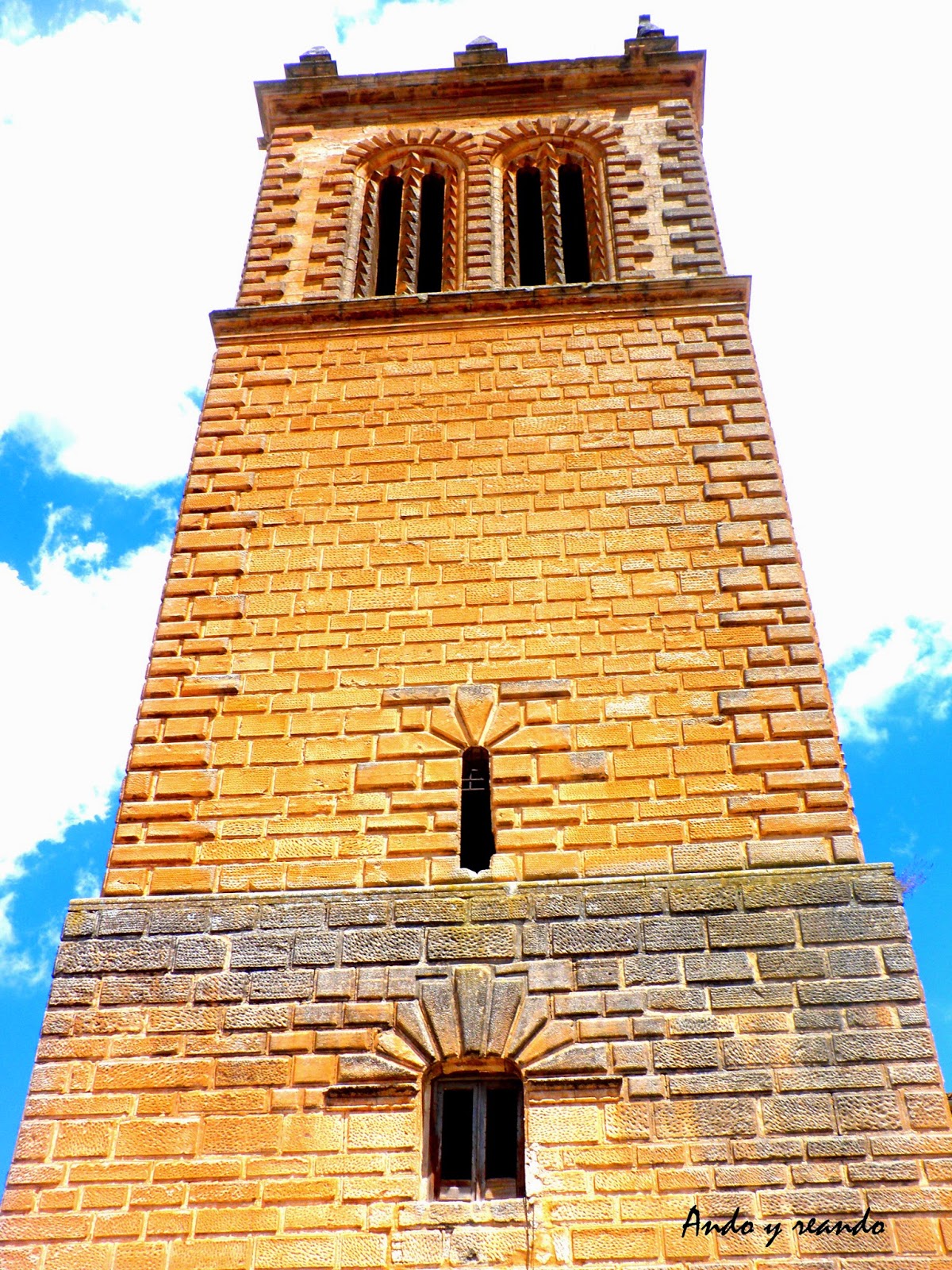 Torre de San Nicolas de Bari en Priego