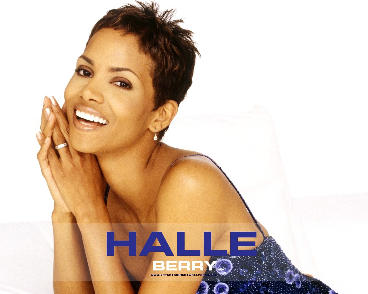 http://4.bp.blogspot.com/-L9VZfKU8tWM/TkgN685P8WI/AAAAAAAABhU/-czzUjdJJIs/s1600/halle_berry06.jpg